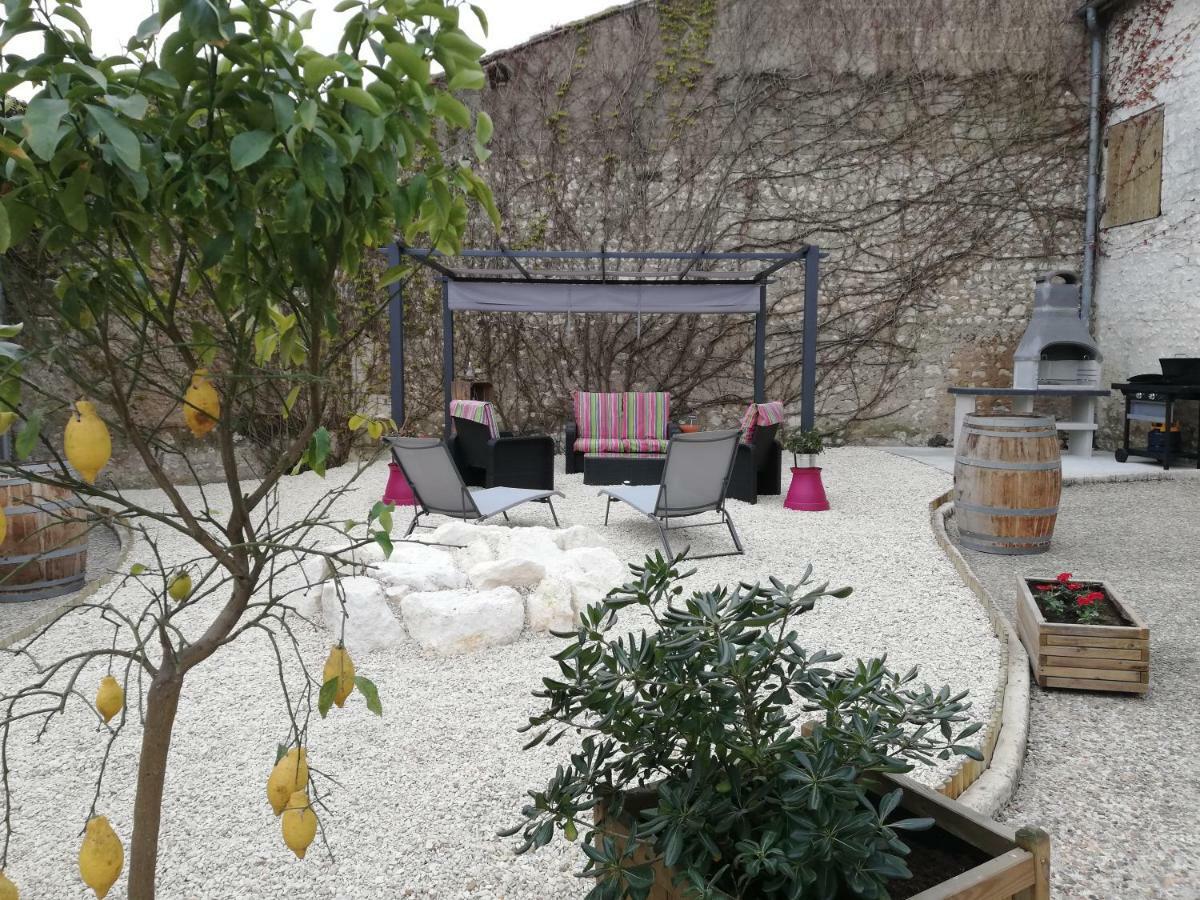 Le Domaine Du Haut Preau Saint-Palais-de-Negrignac Exterior photo